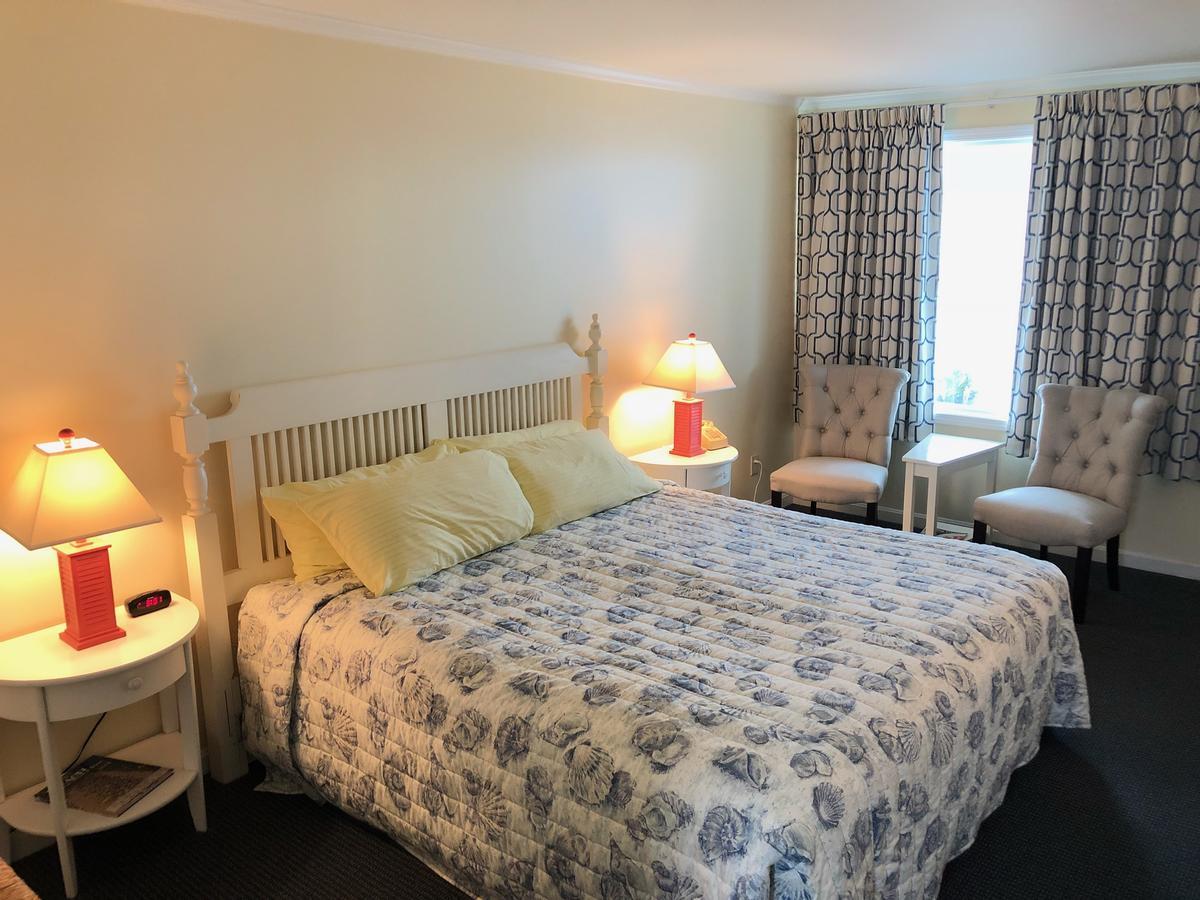 Adams Ocean Front Resort Dewey Beach Extérieur photo